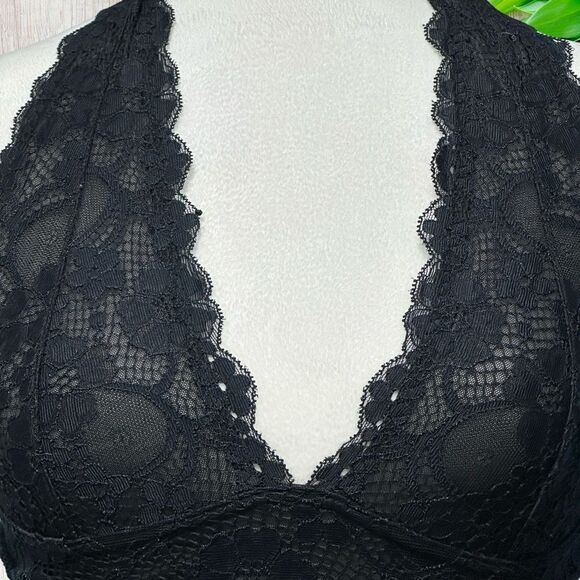 Intimately Free People Bralette‎ Halter S Black Stretchy Floral Lace Fairy Goth - Picture 2 of 5